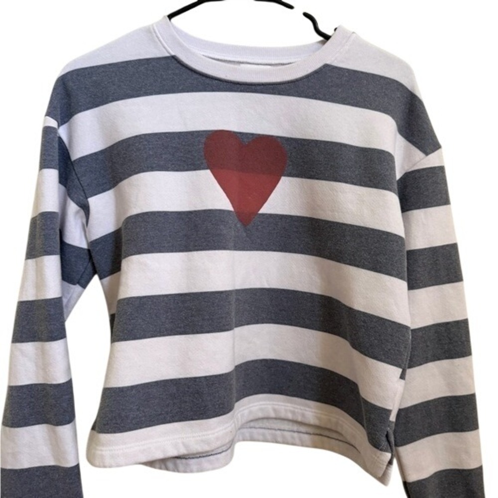 Sundry Girls White & Gray Striped Pullover with Red Heart Size xs
